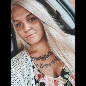 Meet your Posher, Ashley